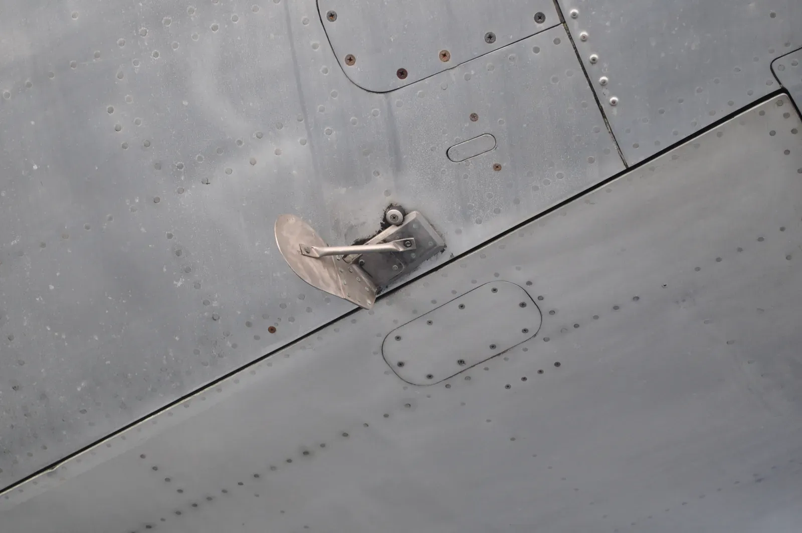 Cooper vane device installed on Boeing 727 aircraft after the hijacking