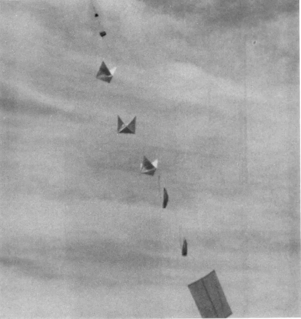 Diagram of a Project Mogul balloon train, USAF 1995 report