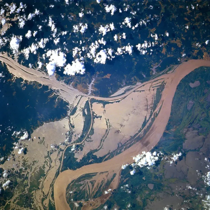 LIDAR survey revealing ancient Amazonian settlements
