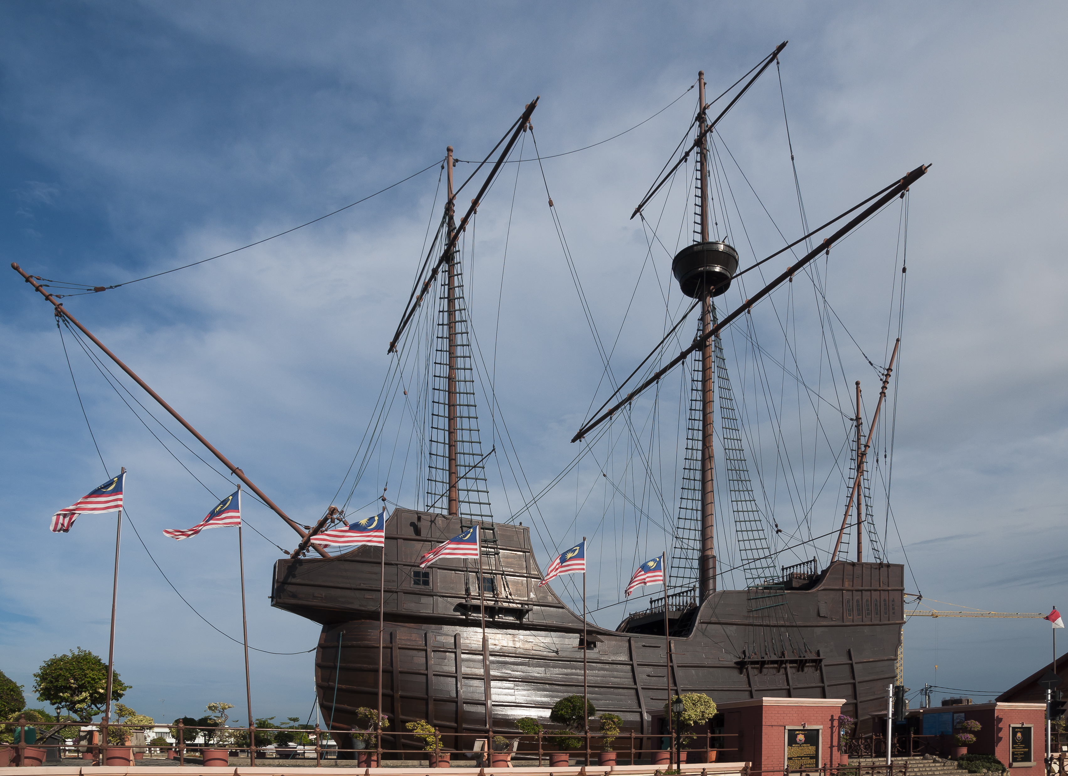 Full-size replica of the Flor de la Mar at the Maritime Museum in Malacca