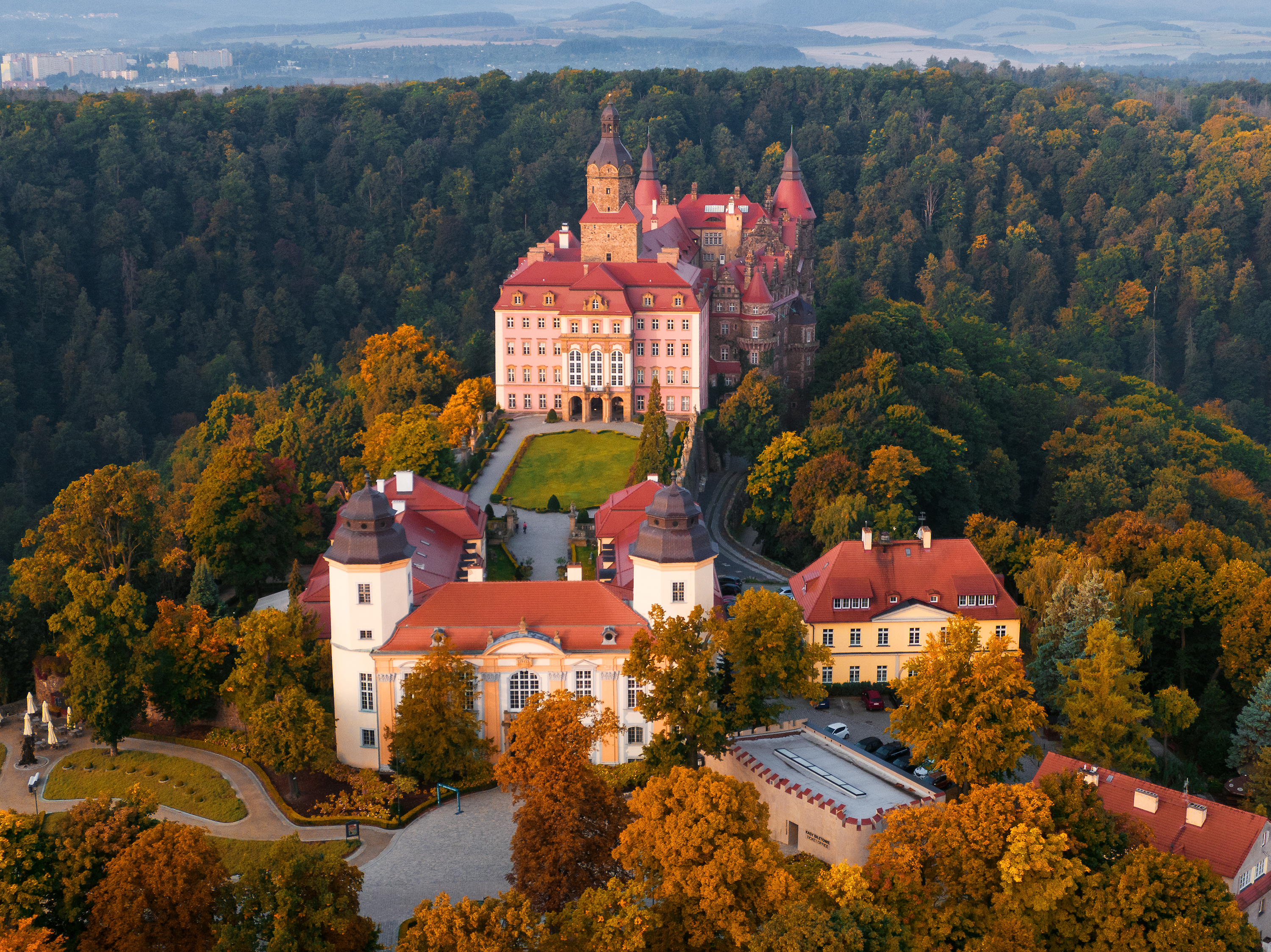 Książ Castle in autumn